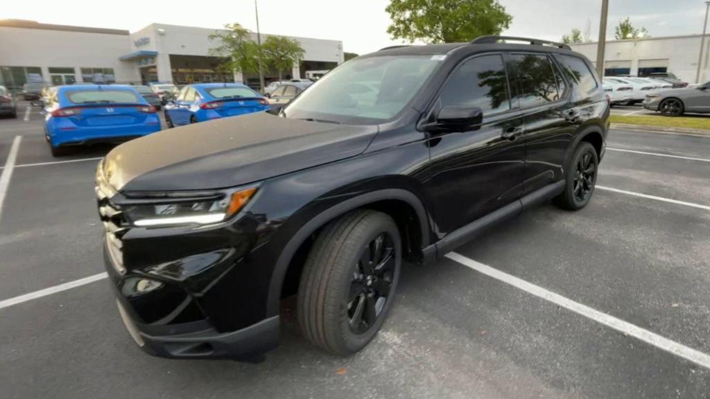 new 2025 Honda Pilot car, priced at $56,030