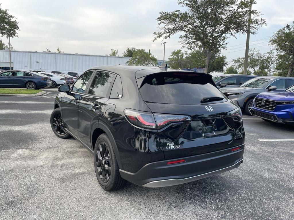 new 2025 Honda HR-V car, priced at $28,895