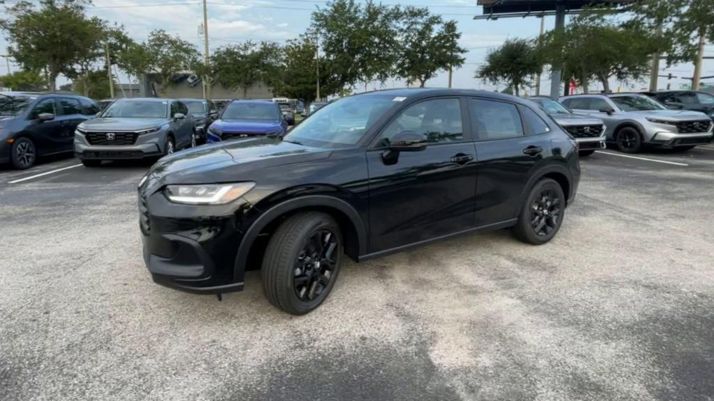 new 2025 Honda HR-V car, priced at $28,895