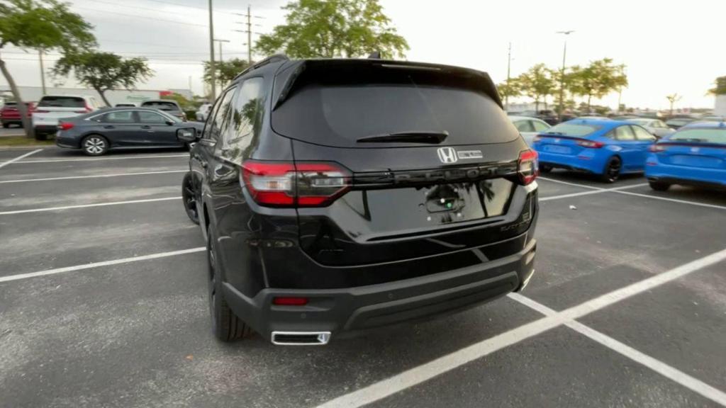 new 2025 Honda Pilot car, priced at $56,030