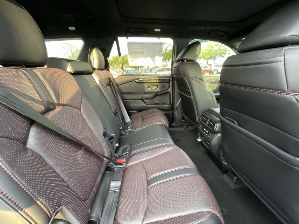 new 2025 Honda Pilot car, priced at $56,030