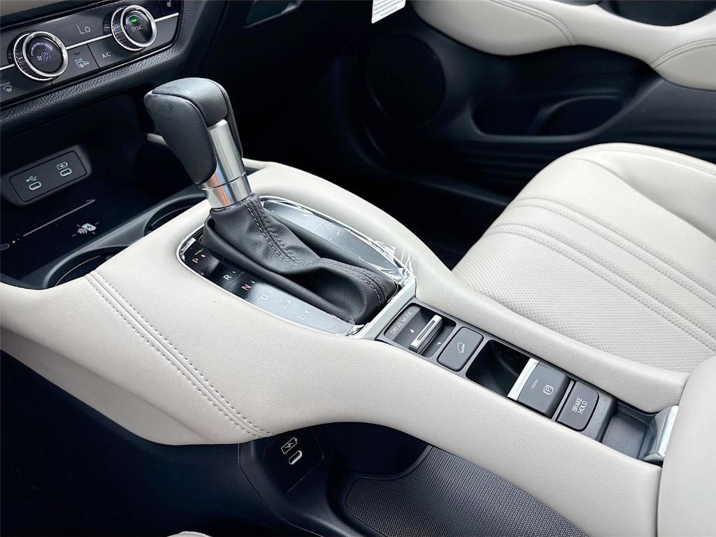 new 2026 Honda HR-V car, priced at $31,900