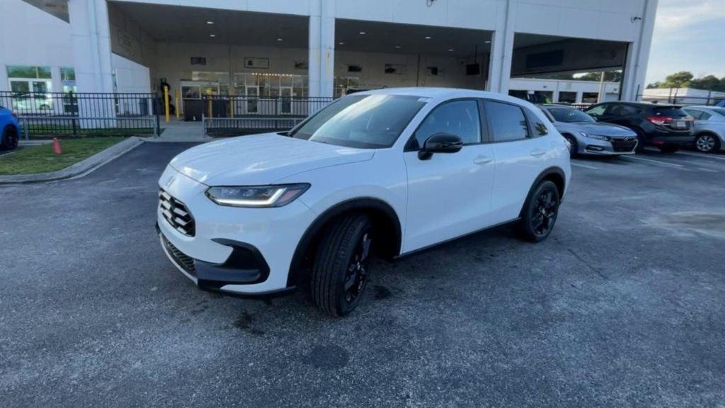 new 2025 Honda HR-V car, priced at $29,350