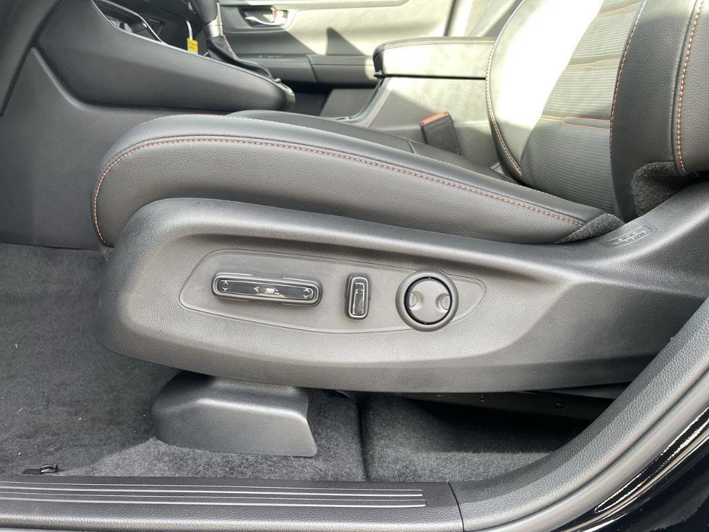 new 2025 Honda CR-V Hybrid car, priced at $40,545