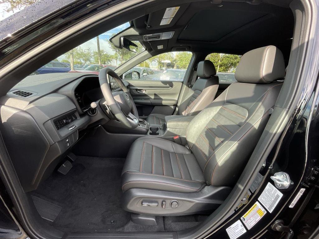 new 2025 Honda CR-V Hybrid car, priced at $40,545