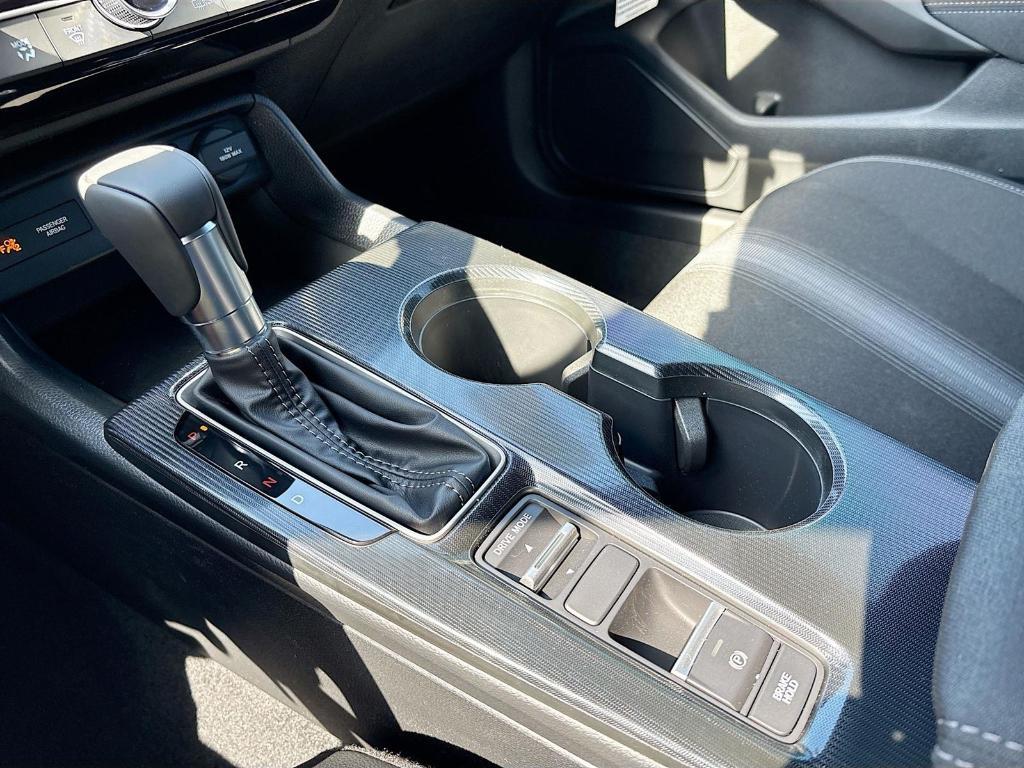 new 2025 Honda Civic Hybrid car, priced at $30,555