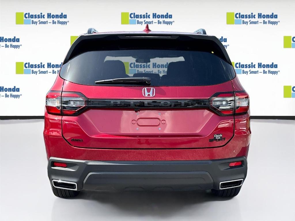 new 2025 Honda Pilot car, priced at $44,205