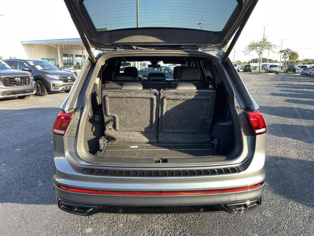 used 2024 Volkswagen Tiguan car, priced at $27,995