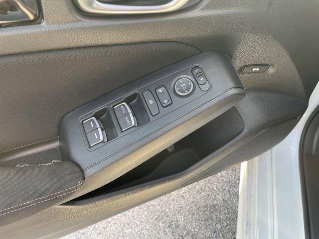 new 2025 Honda Civic Hybrid car, priced at $30,555