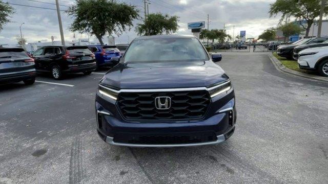 new 2025 Honda Pilot car, priced at $46,695