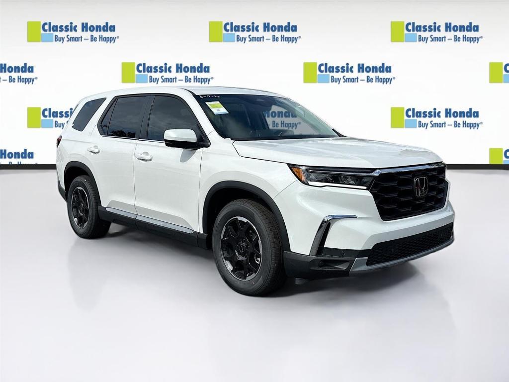 new 2025 Honda Pilot car, priced at $49,405