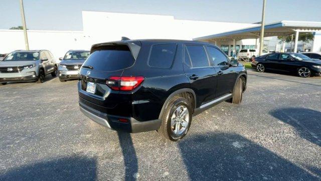 used 2025 Honda Pilot car, priced at $41,895