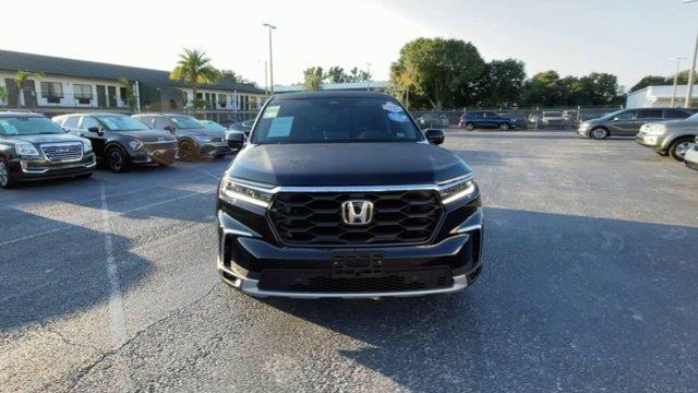 used 2025 Honda Pilot car, priced at $41,895