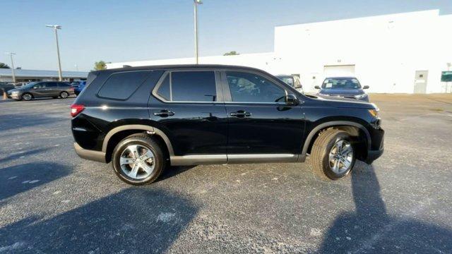 used 2025 Honda Pilot car, priced at $41,895