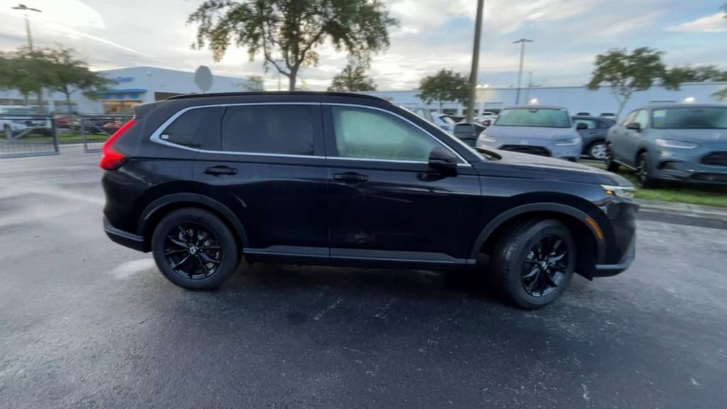 new 2025 Honda CR-V Hybrid car, priced at $36,000