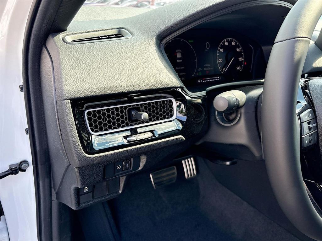 new 2025 Honda Civic Hybrid car, priced at $30,555