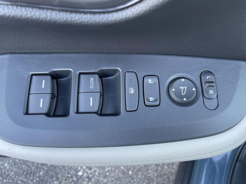 new 2025 Honda HR-V car, priced at $27,250