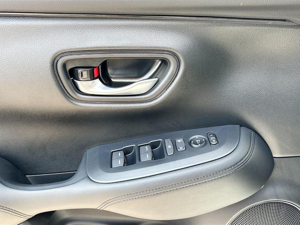 new 2025 Honda HR-V car, priced at $27,250