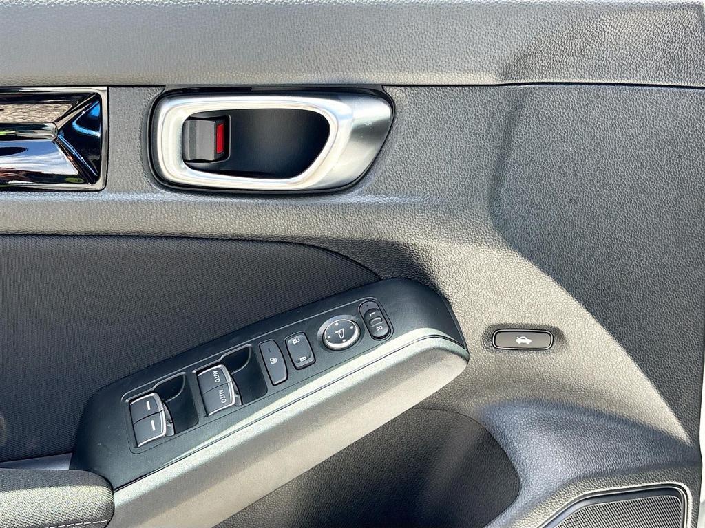 new 2026 Honda Civic Hybrid car, priced at $30,900