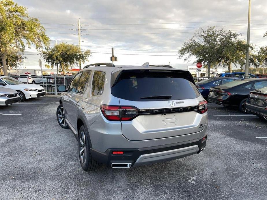 new 2025 Honda Pilot car, priced at $49,625