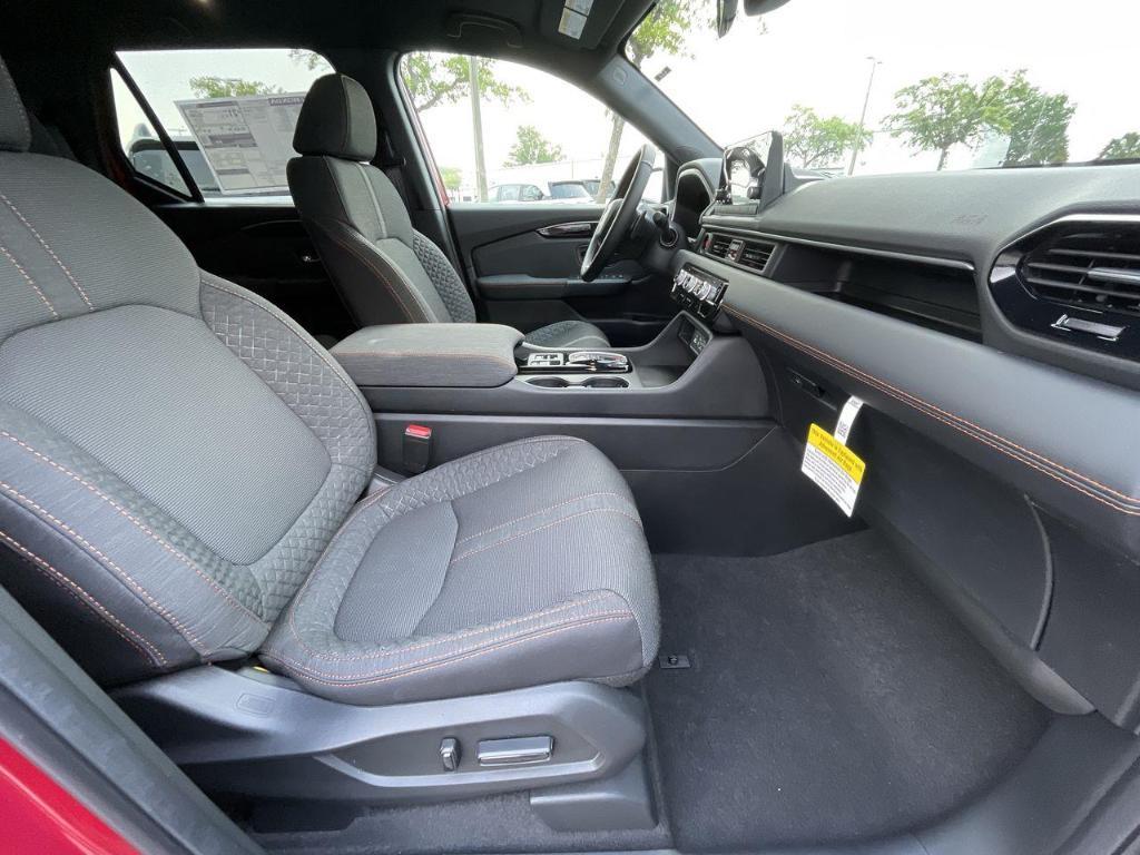 new 2025 Honda Pilot car, priced at $44,205