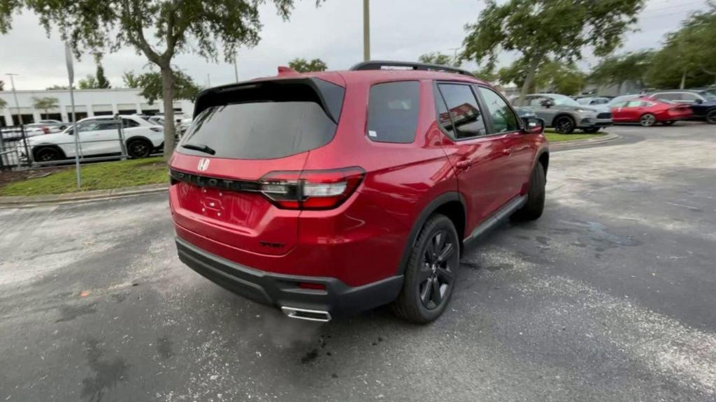 new 2025 Honda Pilot car, priced at $44,205