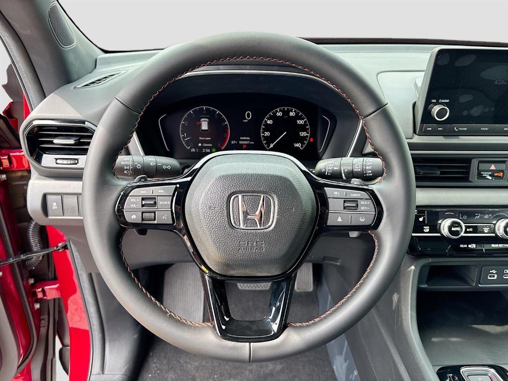 new 2025 Honda Pilot car, priced at $44,205