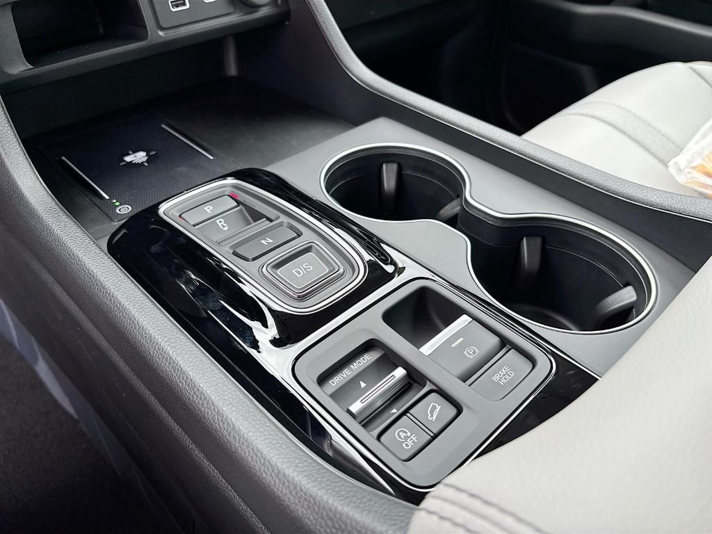new 2025 Honda Pilot car, priced at $49,350