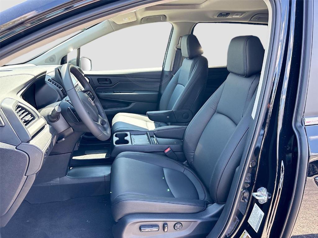 new 2026 Honda Odyssey car, priced at $44,885