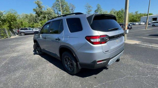 new 2025 Honda Pilot car, priced at $50,495