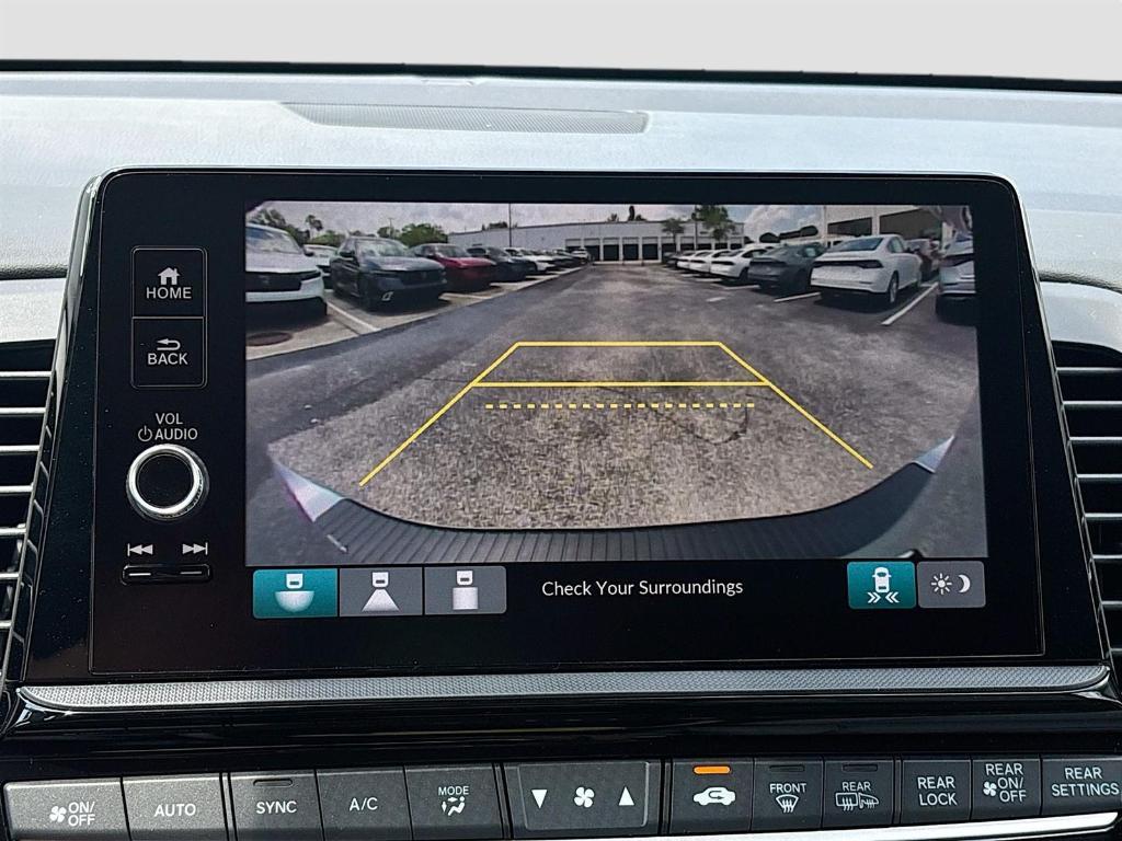 new 2025 Honda Odyssey car, priced at $43,670