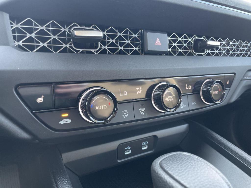 new 2025 Honda Accord car, priced at $31,655