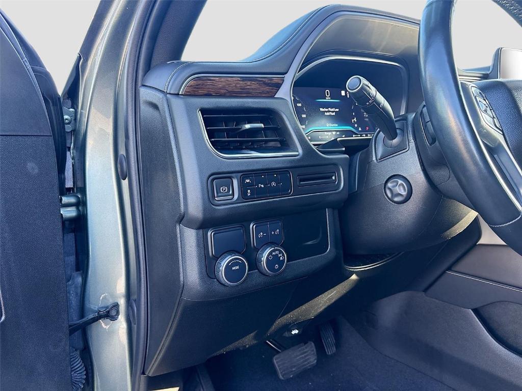 used 2023 Chevrolet Suburban car, priced at $39,995