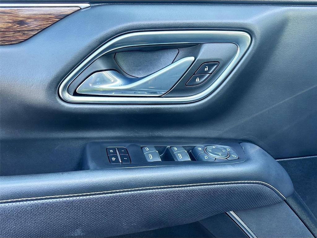 used 2023 Chevrolet Suburban car, priced at $39,995