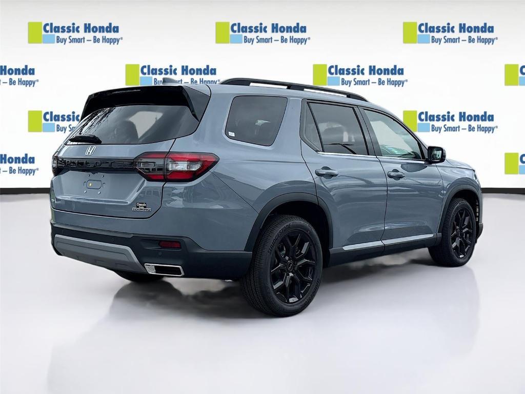 new 2025 Honda Pilot car, priced at $53,450