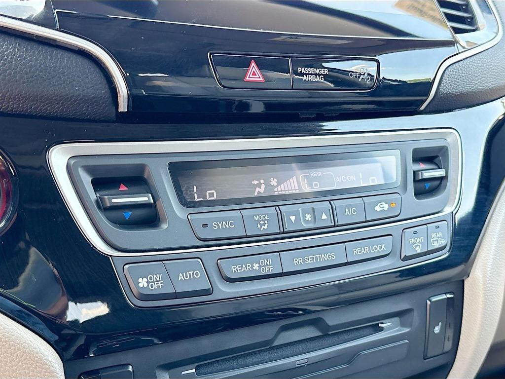 used 2022 Honda Pilot car, priced at $33,595
