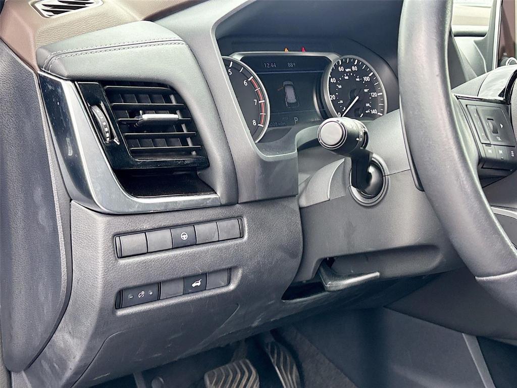 used 2022 Nissan Rogue car, priced at $23,595