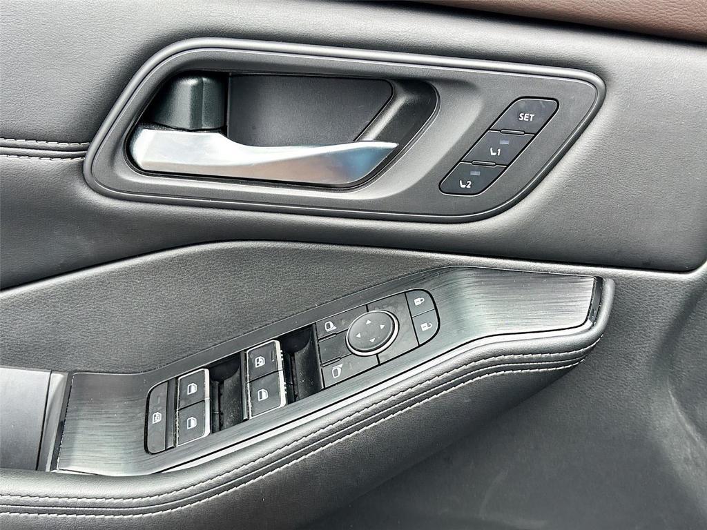 used 2022 Nissan Rogue car, priced at $23,595