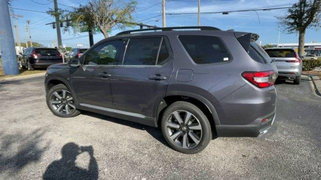 new 2025 Honda Pilot car, priced at $48,895