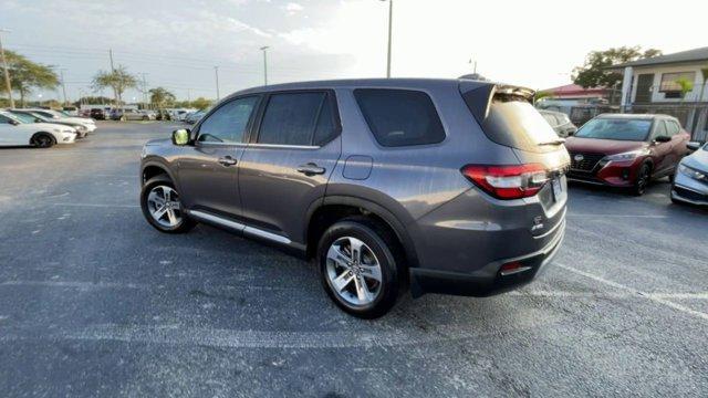 used 2023 Honda Pilot car, priced at $39,995