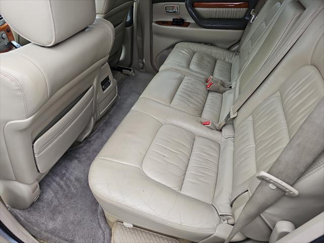 used 2005 Lexus LX 470 car, priced at $9,995