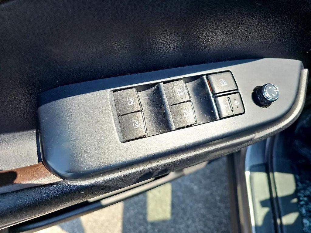 used 2018 Toyota Highlander car, priced at $20,993