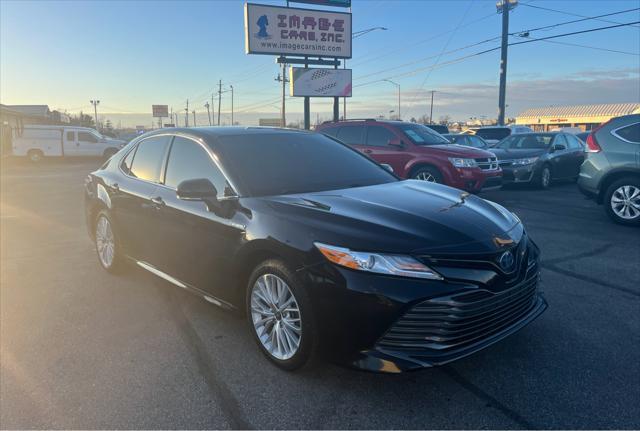 used 2020 Toyota Camry Hybrid car, priced at $19,995