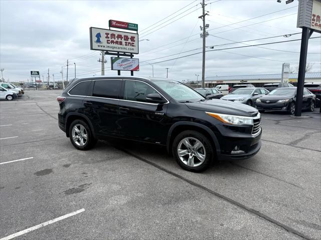 used 2016 Toyota Highlander Hybrid car, priced at $17,495