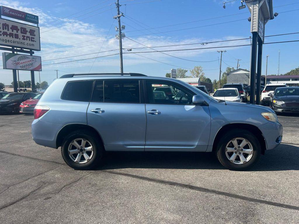 used 2009 Toyota Highlander car, priced at $9,995