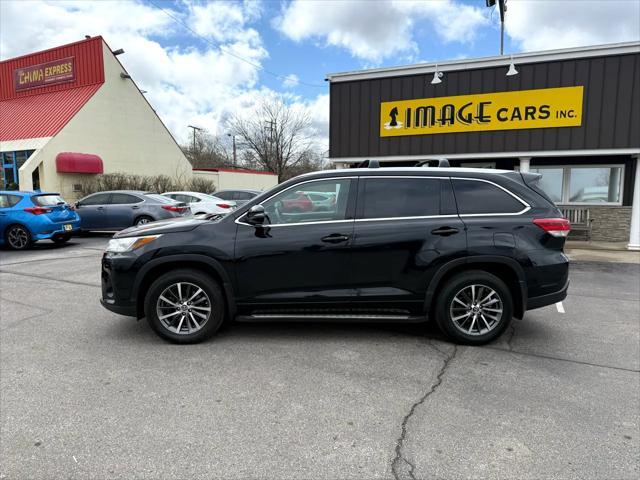 used 2018 Toyota Highlander car, priced at $21,895