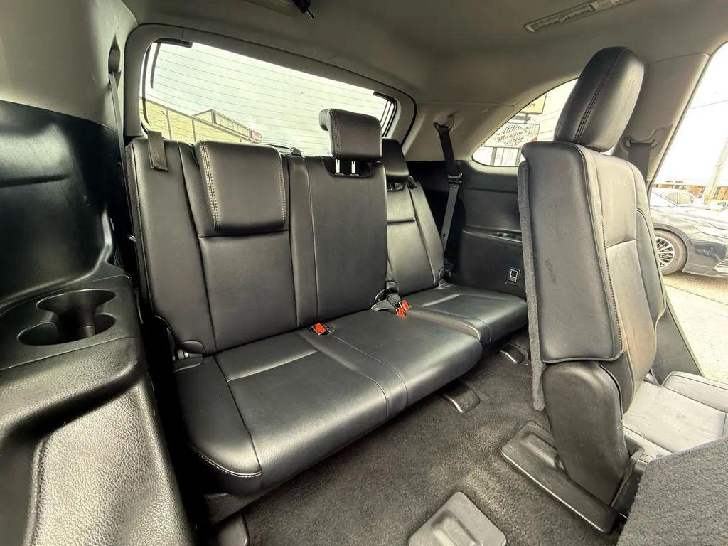 used 2018 Toyota Highlander car, priced at $21,376