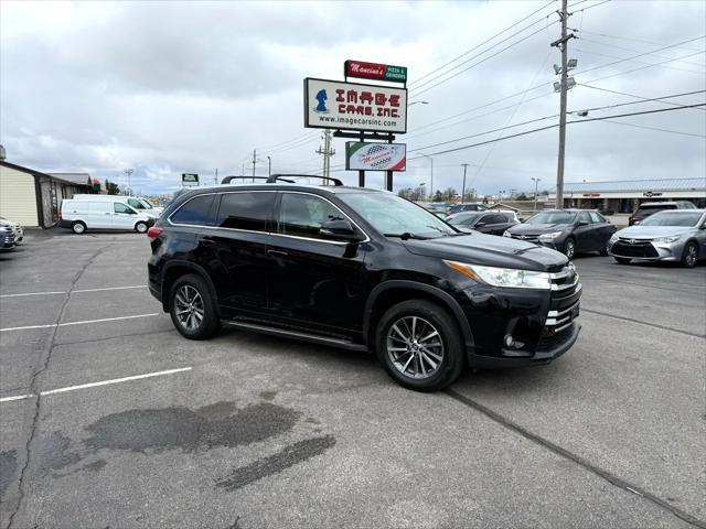 used 2018 Toyota Highlander car, priced at $21,895