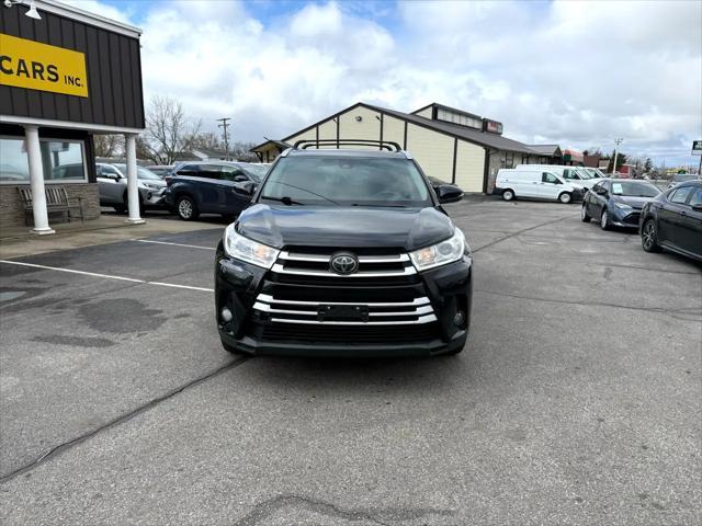 used 2018 Toyota Highlander car, priced at $21,895