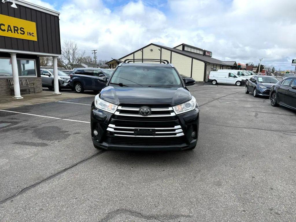used 2018 Toyota Highlander car, priced at $21,376
